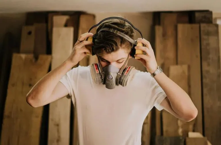 10 Noise Protection Tips for Workers: Safeguard Your Hearing