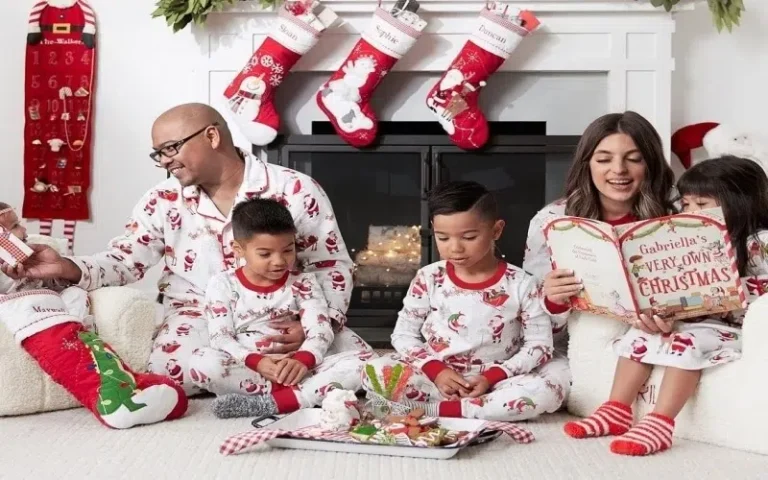 Unwrapping the Joy of Matching Christmas Outfits for Siblings